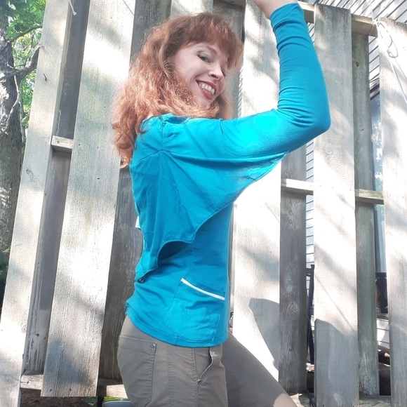 Flaearle Tops - Wing Shirt